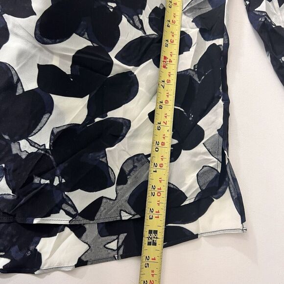 Akris Punto Mulberry Silk Top Size 4 Floral Roll Tab Sleeve Boat Neck Abstract - Picture 7 of 9